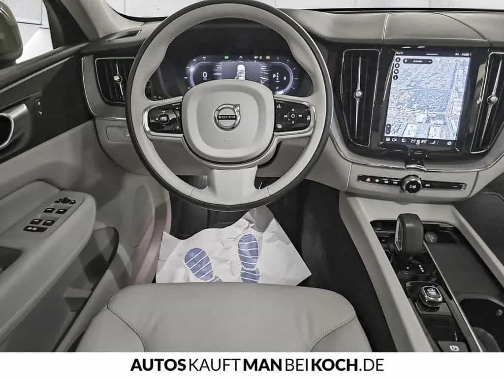 Volvo XC60 B4 Core 4xSHz LED Google LEDER PDC/CAM QI 10/2023-photo-9