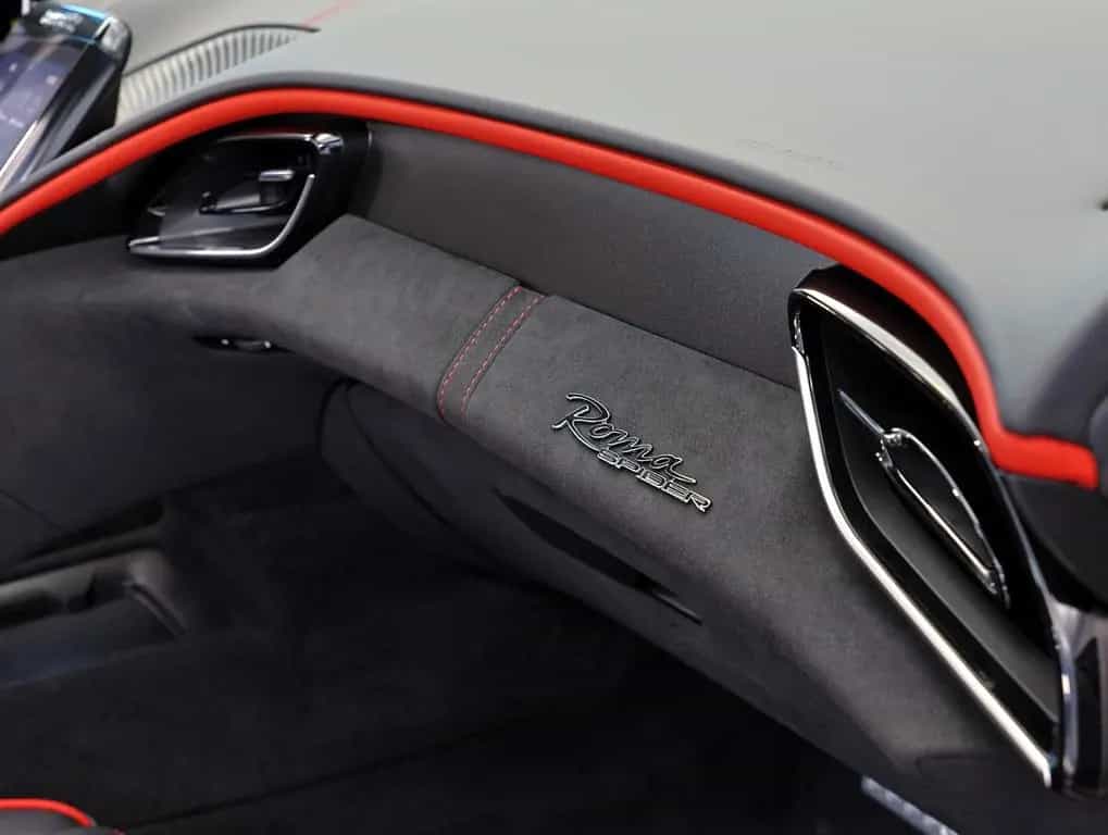 Ferrari Roma Spider 06/2025-photo-15