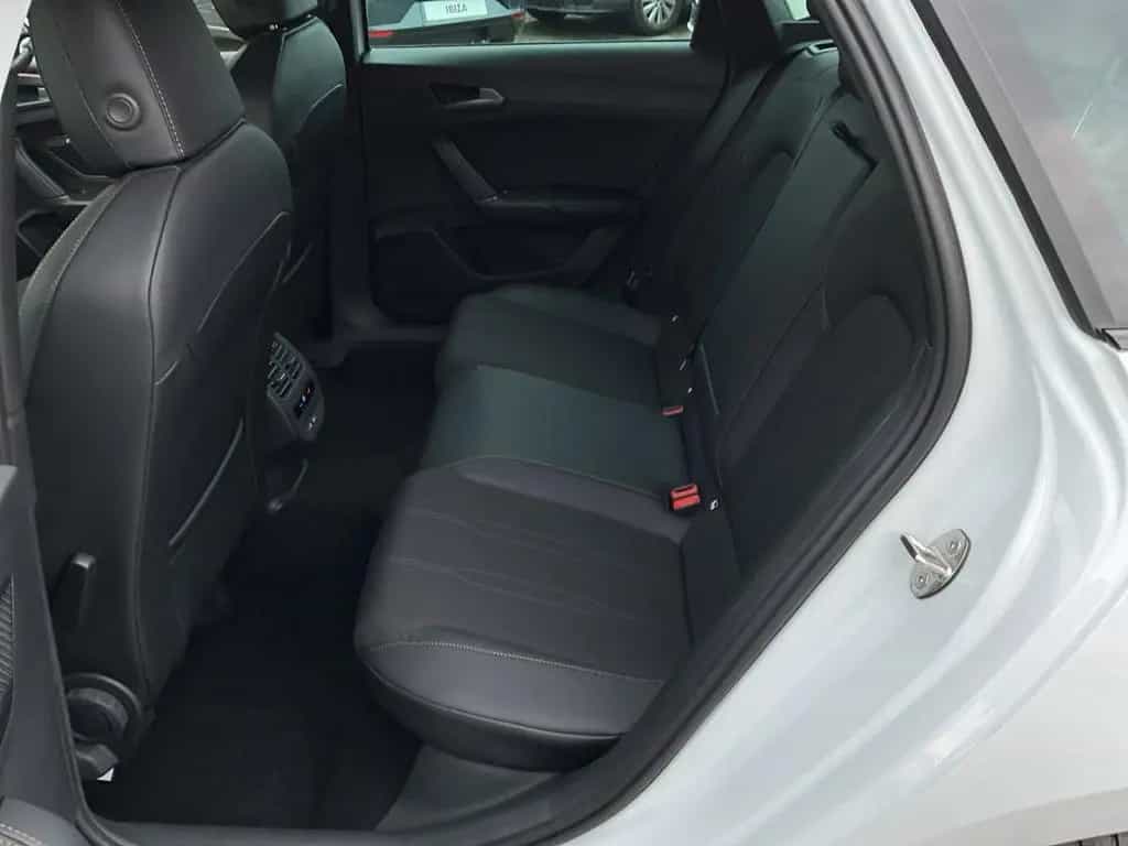 Cupra Leon Sportstourer 1.5 eTSI DSG KAMERA/PARKLENKAS 12/2025-photo-6