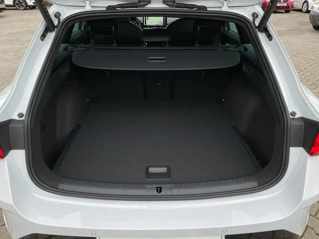 Cupra Leon Sportstourer 1.5 eTSI DSG KAMERA/PARKLENKAS 12/2025-photo-8