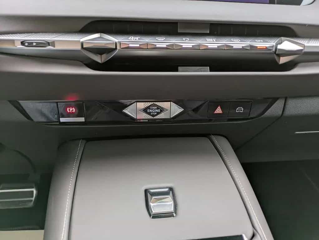 DS Automobiles DS4 Opera 1.2 12V e-THP / PureTech Metallic 08/2023-photo-15