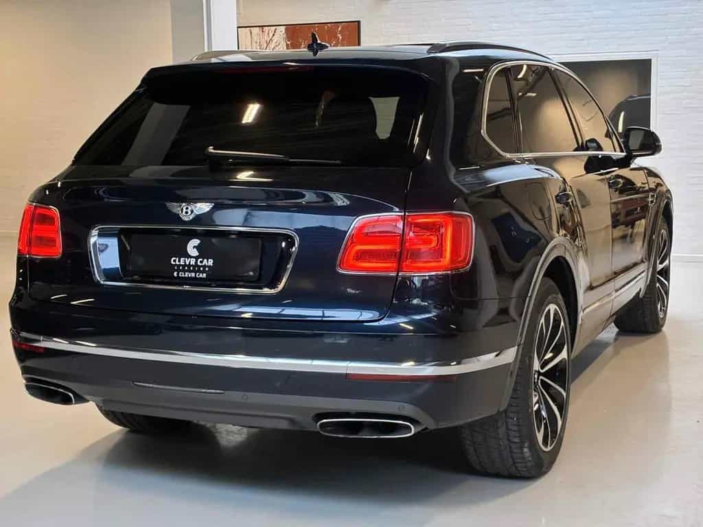 Bentley Bentayga 6.0 W12+TRAILER+PANO+MEMO+NAIM+LUFT+NAV 02/2017-photo-1