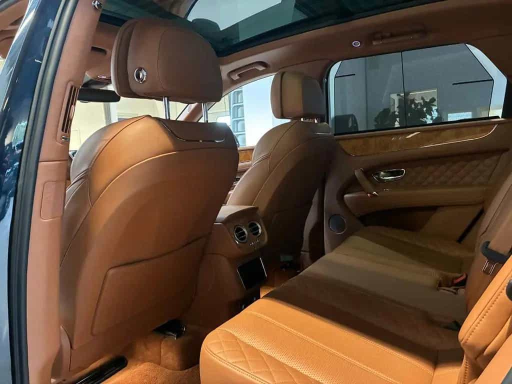 Bentley Bentayga 6.0 W12+TRAILER+PANO+MEMO+NAIM+LUFT+NAV 02/2017-photo-16