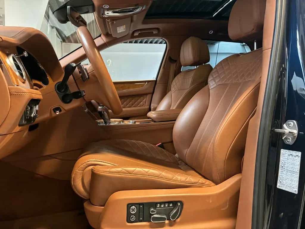 Bentley Bentayga 6.0 W12+TRAILER+PANO+MEMO+NAIM+LUFT+NAV 02/2017-photo-5