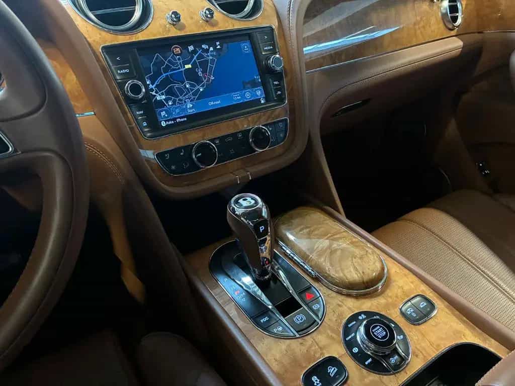 Bentley Bentayga 6.0 W12+TRAILER+PANO+MEMO+NAIM+LUFT+NAV 02/2017-photo-8