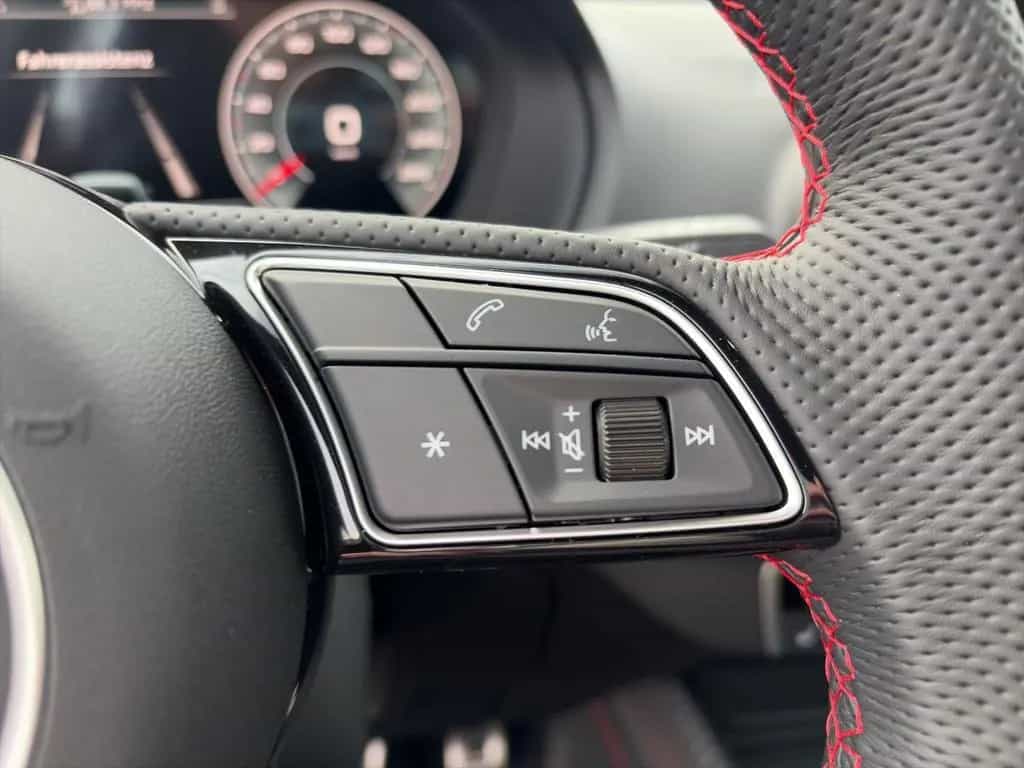 Audi Q2 35 TFSI S-LINE COMP+MATRIX+KAMERA+CARPLAY null-photo-18