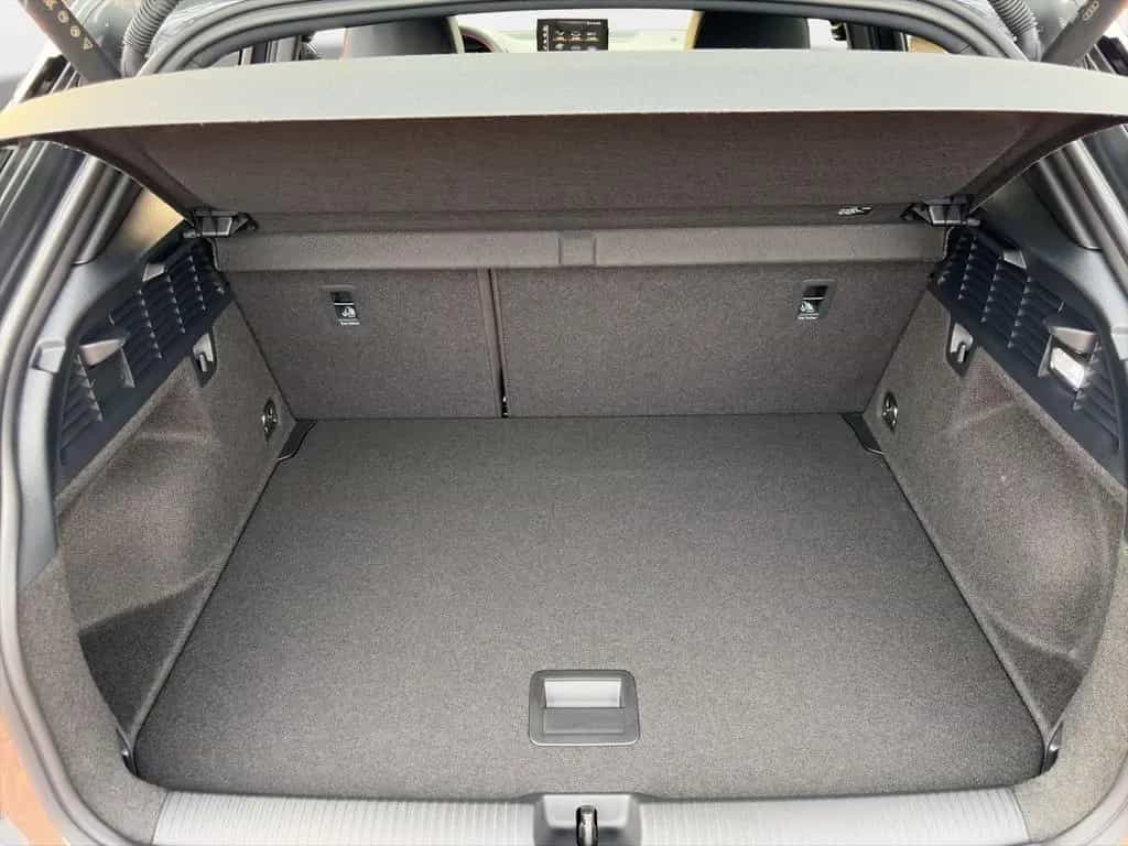 Audi Q2 35 TFSI S-LINE COMP+MATRIX+KAMERA+CARPLAY null-photo-9
