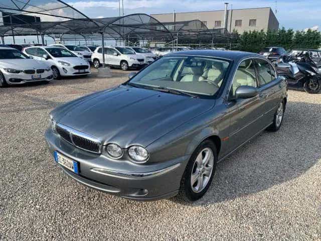 Jaguar X-Type X-Type 3.0 V6 24V cat Executive 04/2002-photo-0