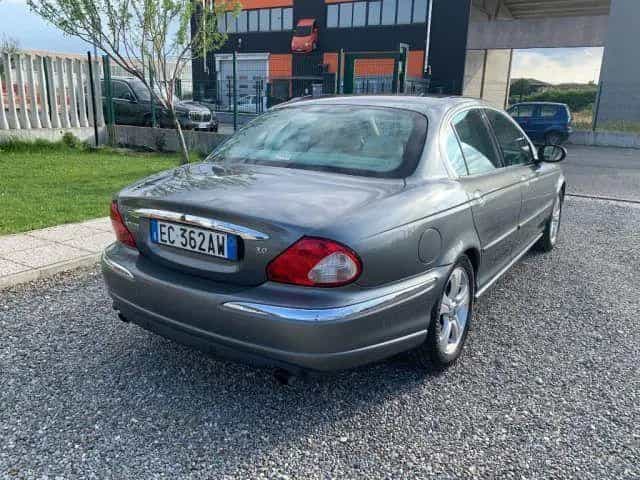 Jaguar X-Type X-Type 3.0 V6 24V cat Executive 04/2002-photo-4