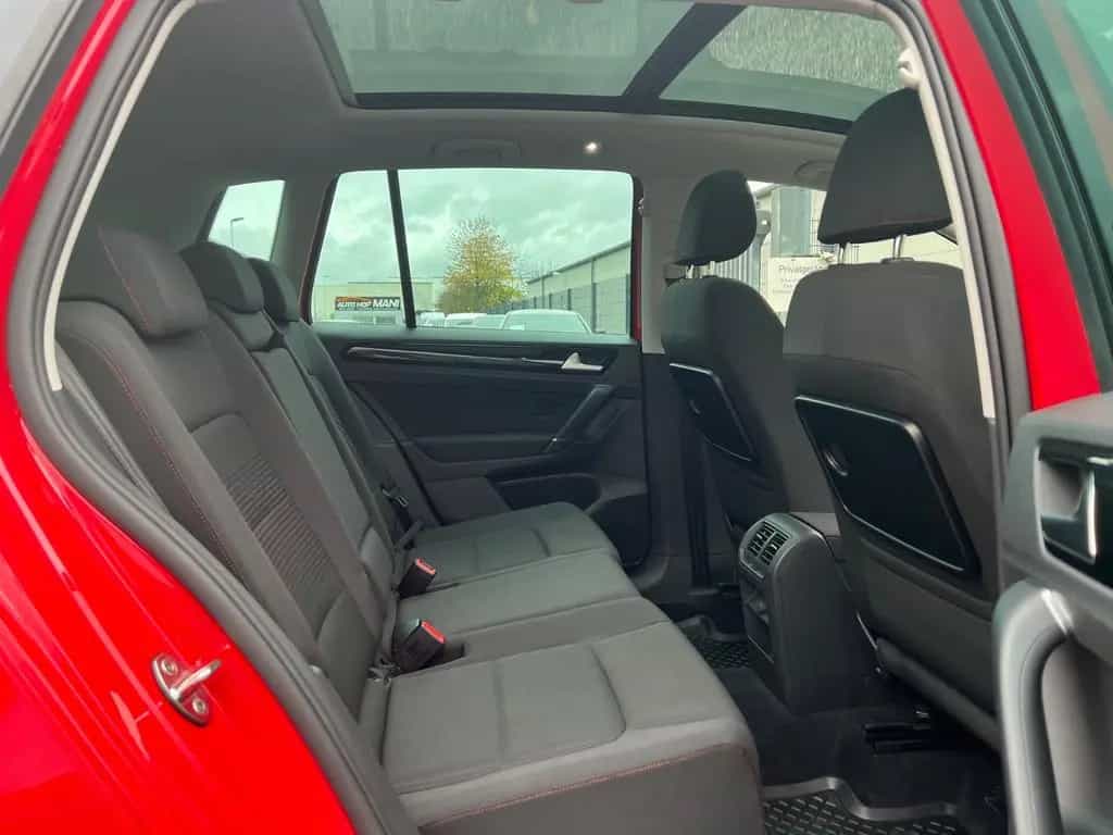 Volkswagen Golf Sportsvan VII Sound BMT/Panorama/TÜV Neu 03/2017-photo-16