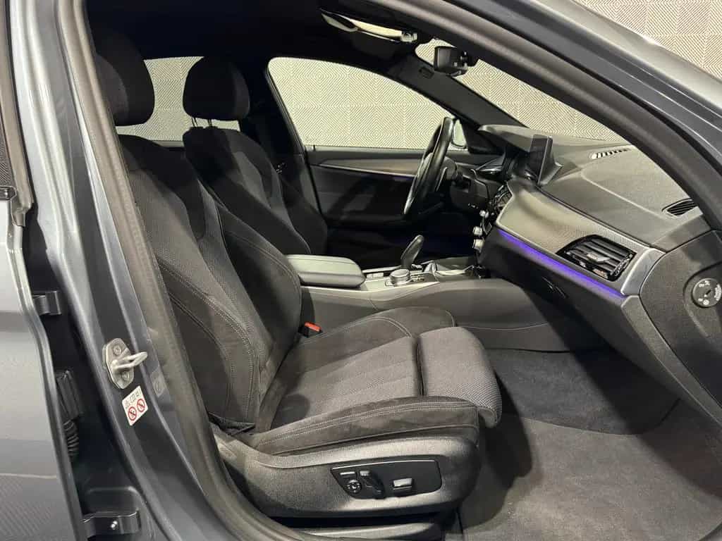 BMW 5 Series 530i Lim. xDr.*M SPORT*LED-ACC-H&K-HUD-R.KAM-AHK 03/2020-photo-10