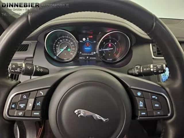 Jaguar E-Pace S AWD 360-CAM ACC CAM LED NAVI PANO SD 06/2018-photo-14