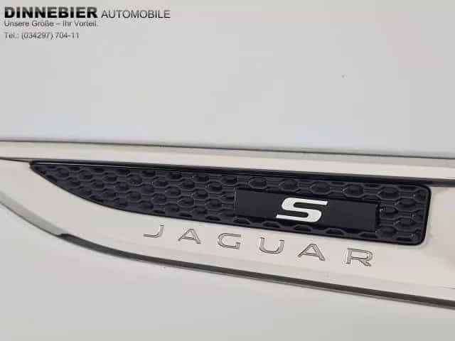 Jaguar E-Pace S AWD 360-CAM ACC CAM LED NAVI PANO SD 06/2018-photo-21