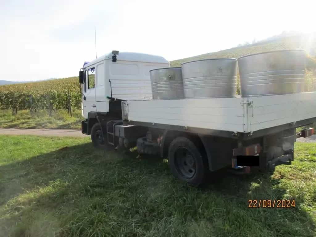 MAN Other 12-232 Bj. 1992 Oldtimer-Lkw mit PritschenAufbau 06/1992-photo-2