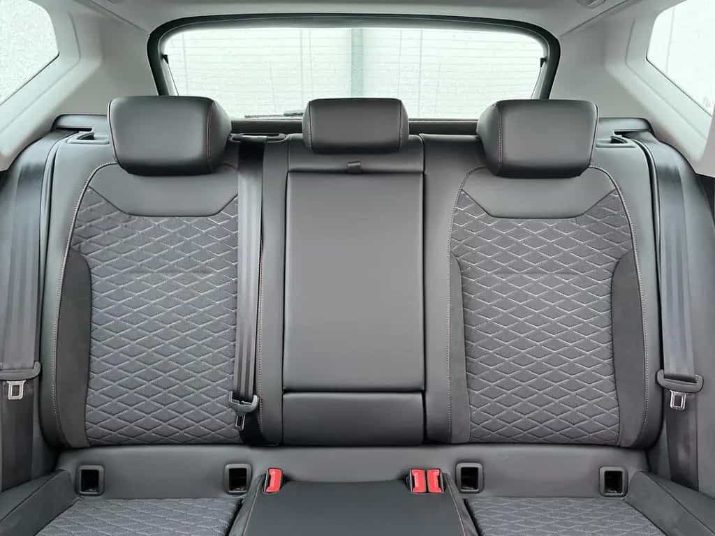 Seat Ateca 2.0 TDI DSG FR-Line Digital Cockpit Navi D 08/2024-photo-15