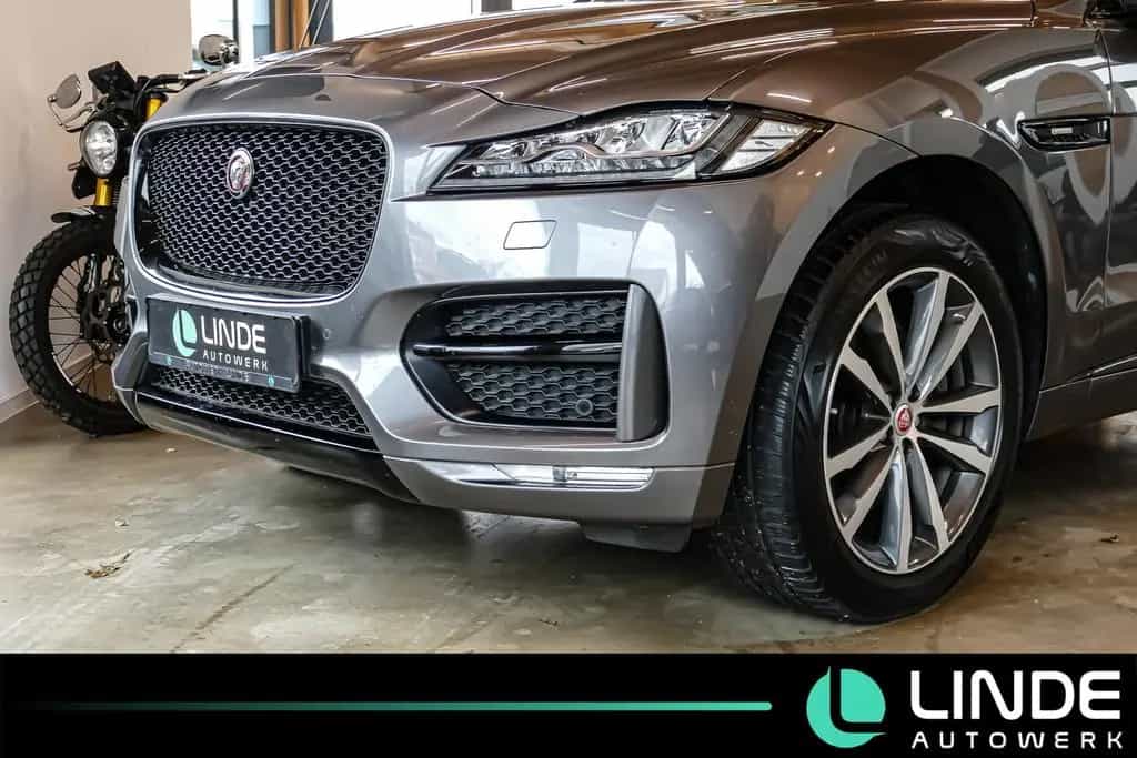 Jaguar F-Pace R-Sport AWD |AHK|NAVI|LED|RFK|CARPLAY|20" 11/2018-photo-1