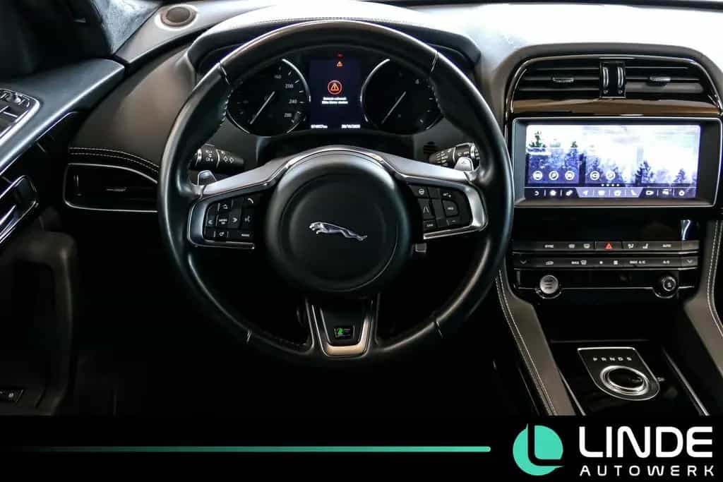 Jaguar F-Pace R-Sport AWD |AHK|NAVI|LED|RFK|CARPLAY|20" 11/2018-photo-18
