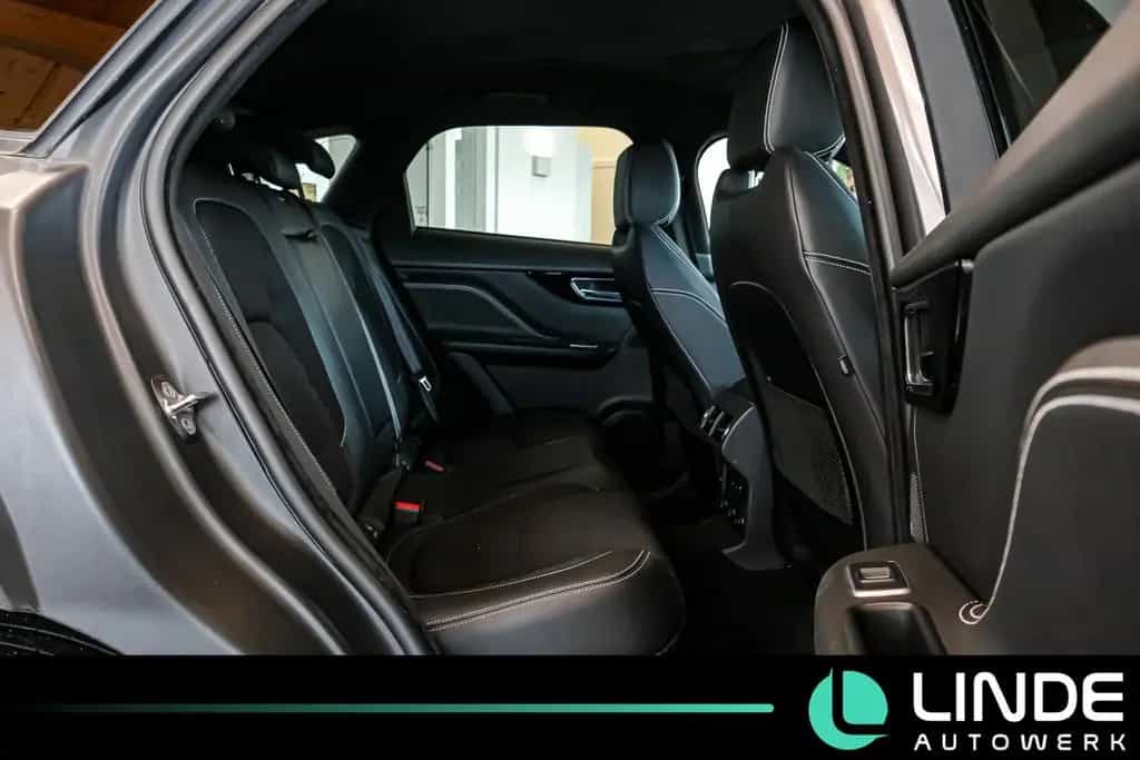 Jaguar F-Pace R-Sport AWD |AHK|NAVI|LED|RFK|CARPLAY|20" 11/2018-photo-8