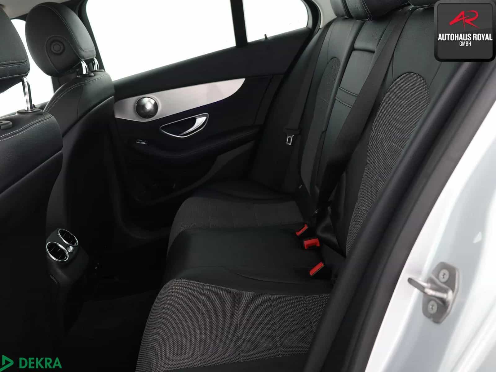 Mercedes-Benz C-Class 220 11/2019-photo-11
