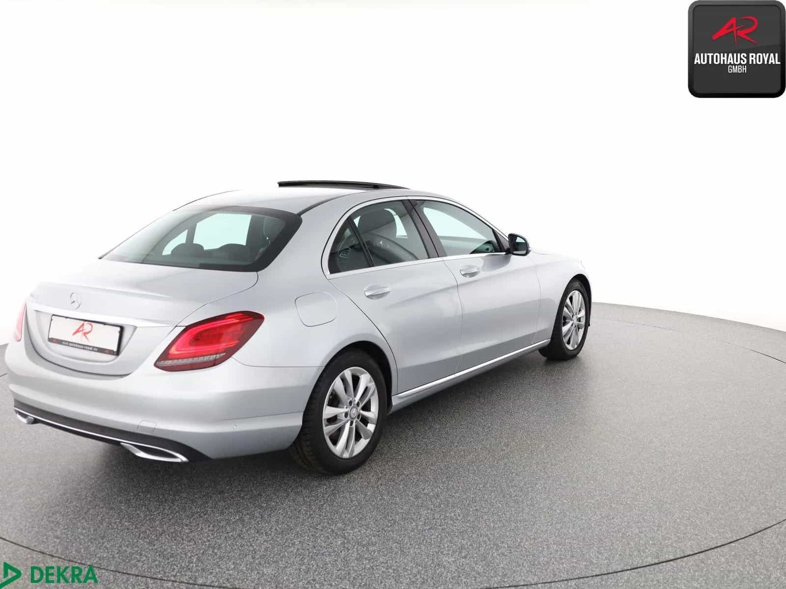 Mercedes-Benz C-Class 220 11/2019-photo-5
