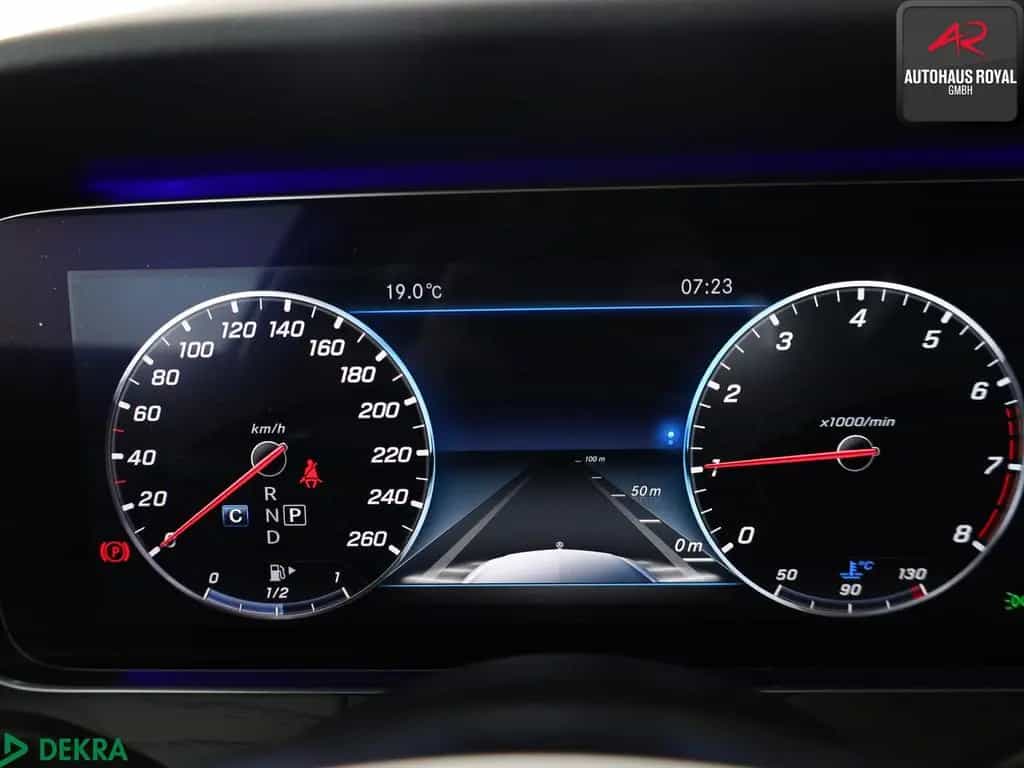 Mercedes-Benz E 250 T AMG NIGHT MULTIBEAM,360GRAD,KEYLESS,PANO 03/2018-photo-17
