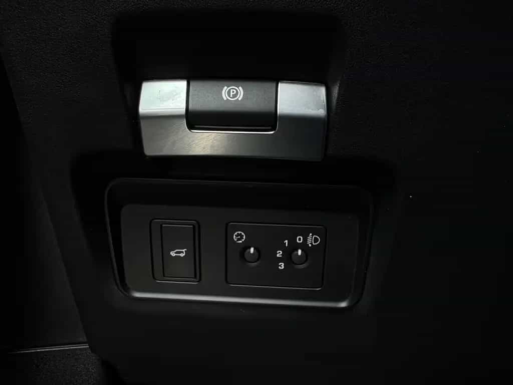 Land Rover Range Rover Rover Evoque R-Dynamic Basis LED/KLIMA/PDC 07/2019-photo-18
