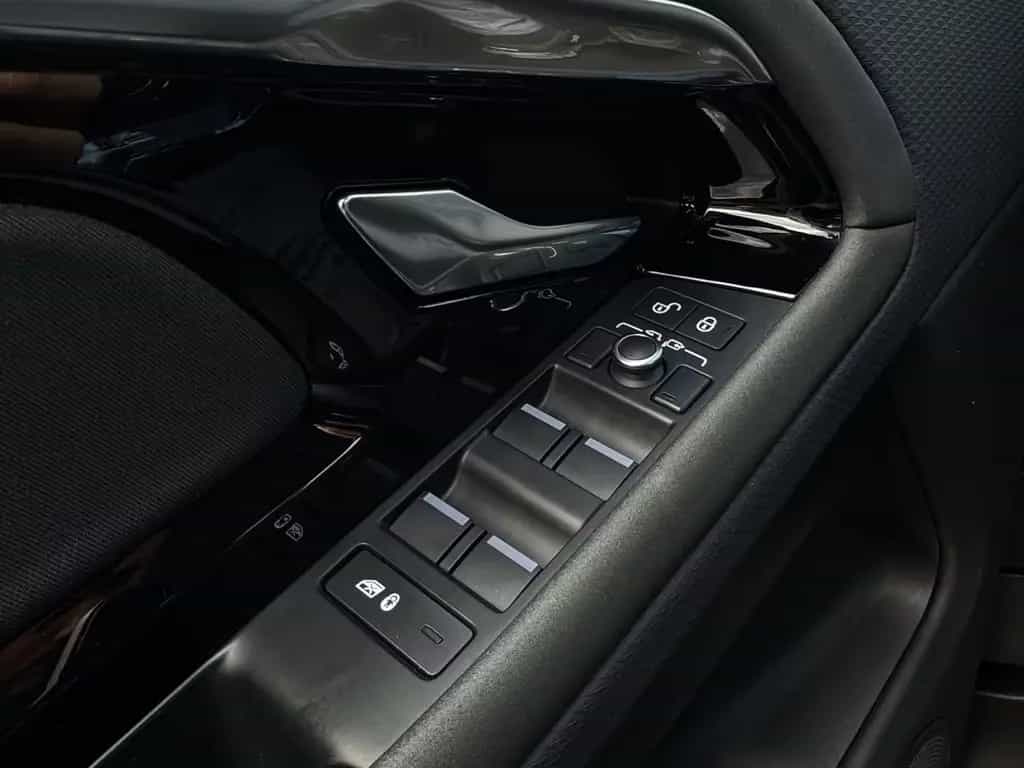 Land Rover Range Rover Rover Evoque R-Dynamic Basis LED/KLIMA/PDC 07/2019-photo-23