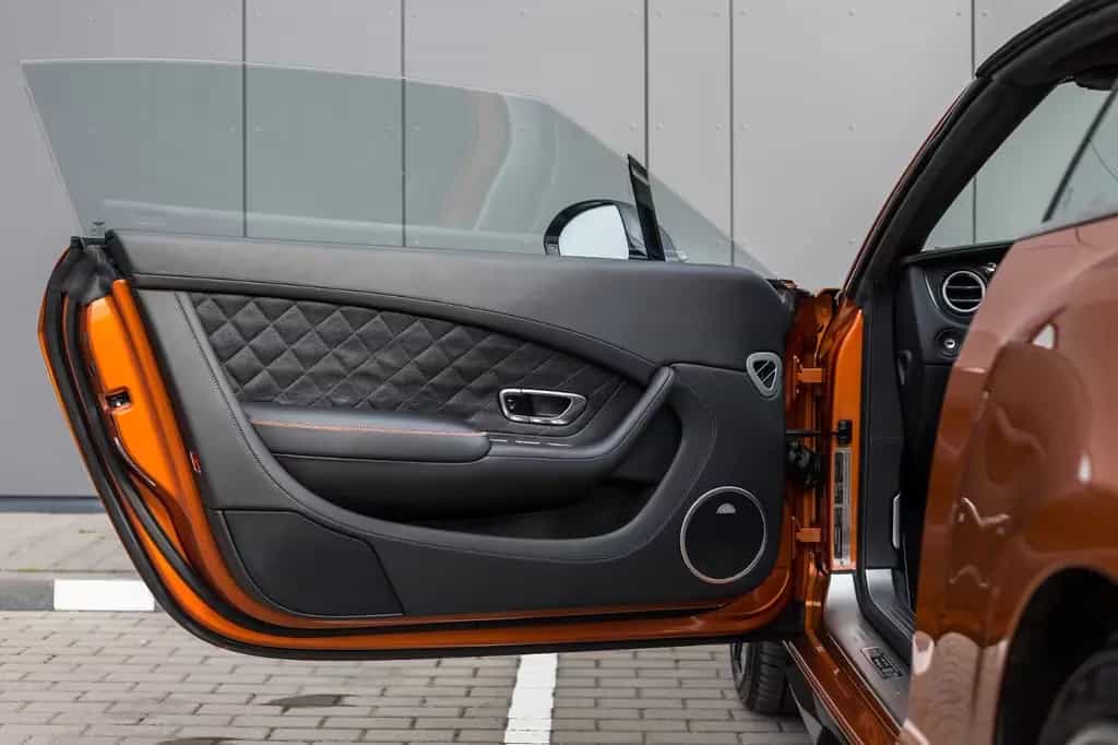 Bentley Continental GTC V8 S Ceramic Carbon 07/2016-photo-27