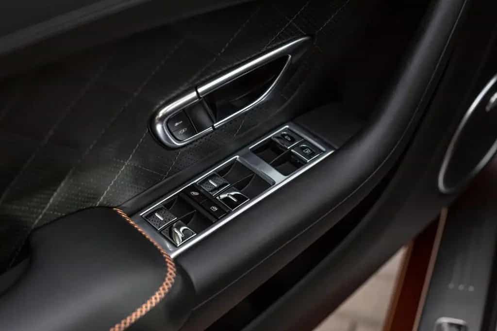 Bentley Continental GTC V8 S Ceramic Carbon 07/2016-photo-28