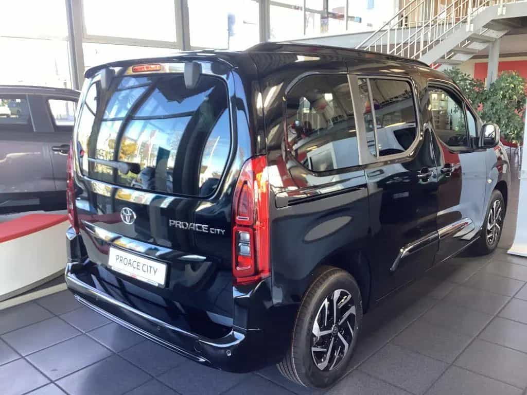 Toyota Proace City Verso 1.2 Turbo L1 Teamplayer 09/2025-photo-4