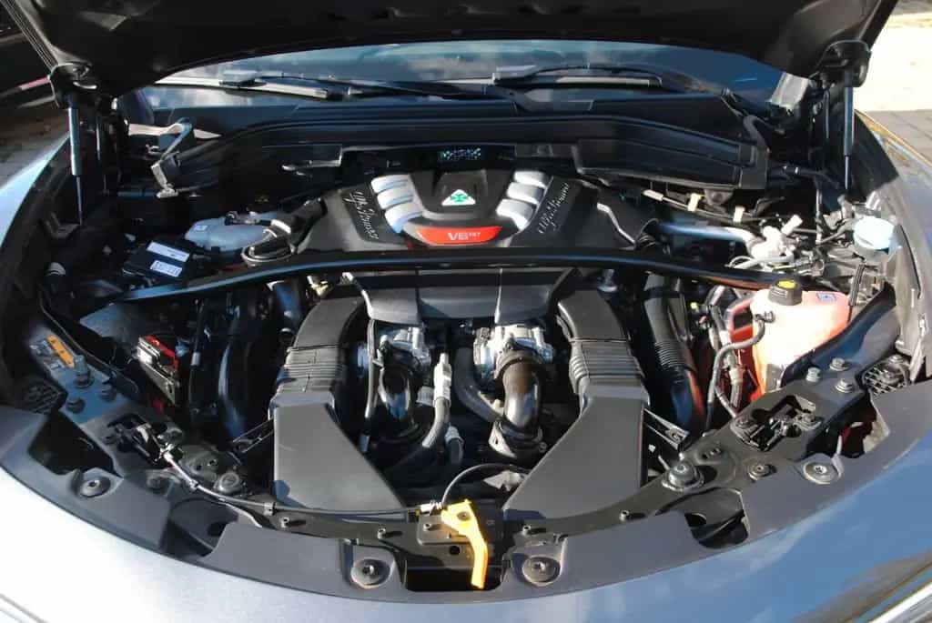 Alfa Romeo Stelvio 2.9 V6 Quadrifoglio Q4 PANO-Dach 04/2021-photo-9