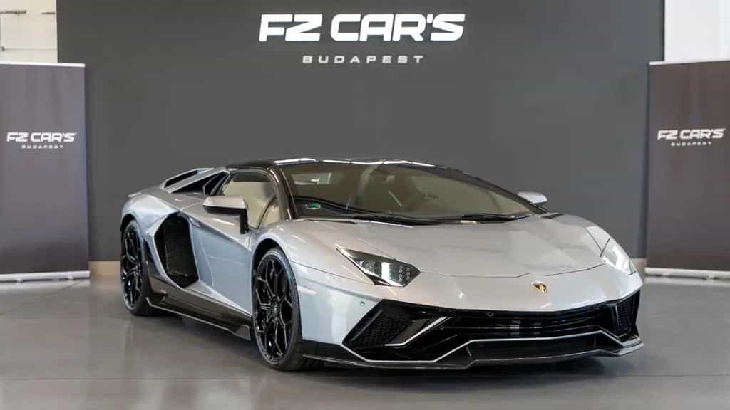 Lamborghini Aventador Ultimae Roadster 1of250 08/2022-photo-1
