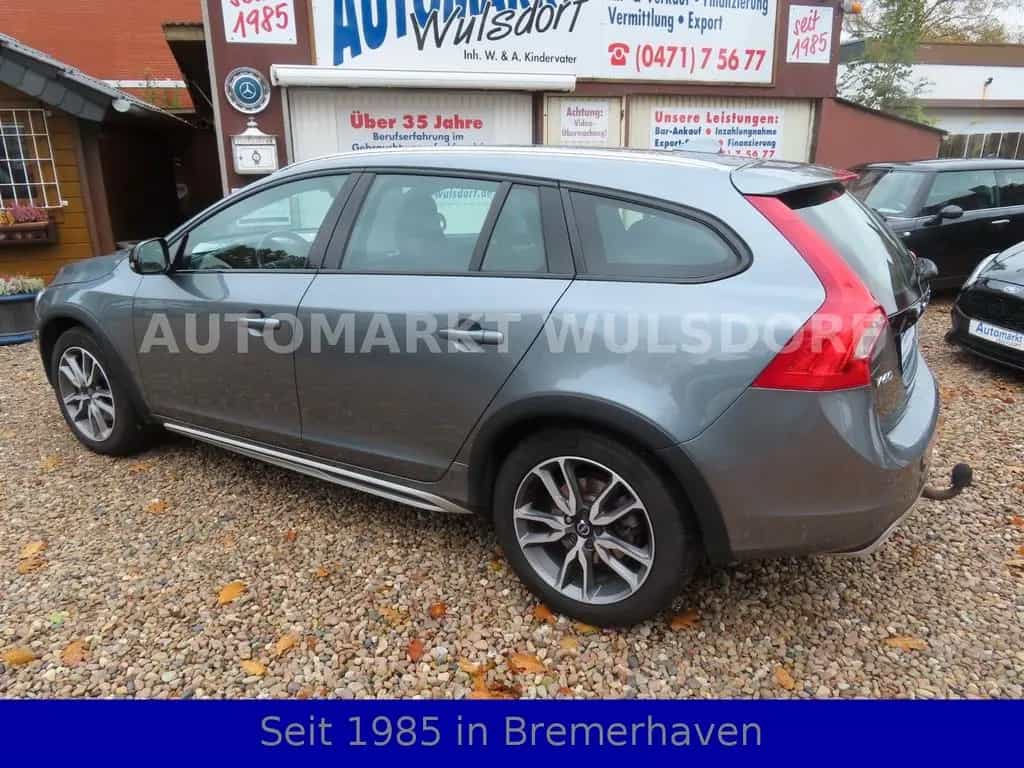 Volvo V60 Cross Country,2,4D,5-Zyl, AWD,1Hd,Scheckheft 01/2016-photo-4