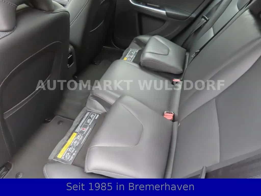 Volvo V60 Cross Country,2,4D,5-Zyl, AWD,1Hd,Scheckheft 01/2016-photo-9
