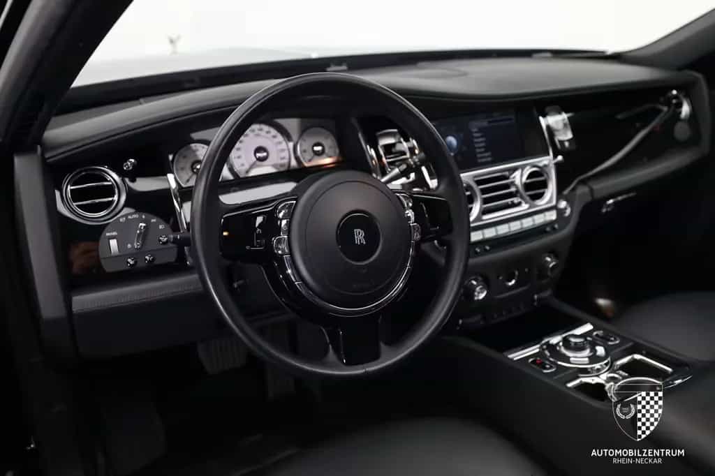 Rolls-Royce Ghost Panorama/Picnic/Theater/Fahrassistenz 12/2009-photo-10