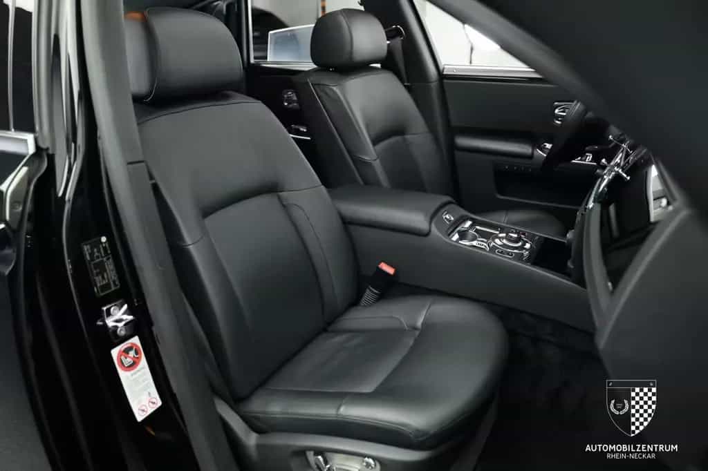 Rolls-Royce Ghost Panorama/Picnic/Theater/Fahrassistenz 12/2009-photo-11