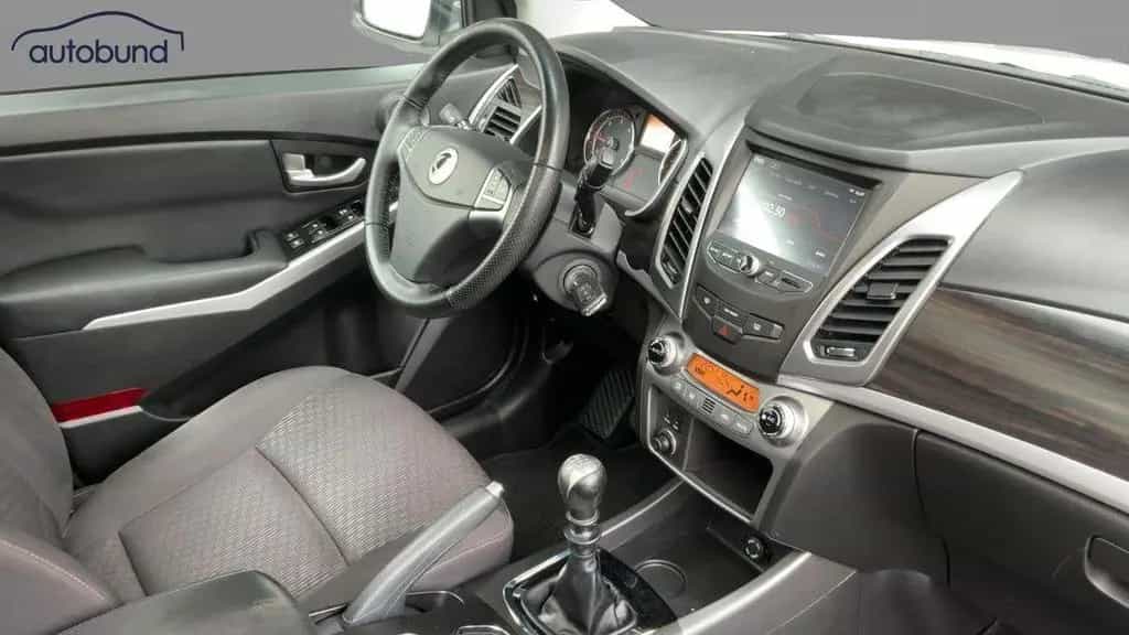 Ssangyong Korando 2,2 e-XDi Alu KA NAV PDC RFK Shz 12/2016-photo-4