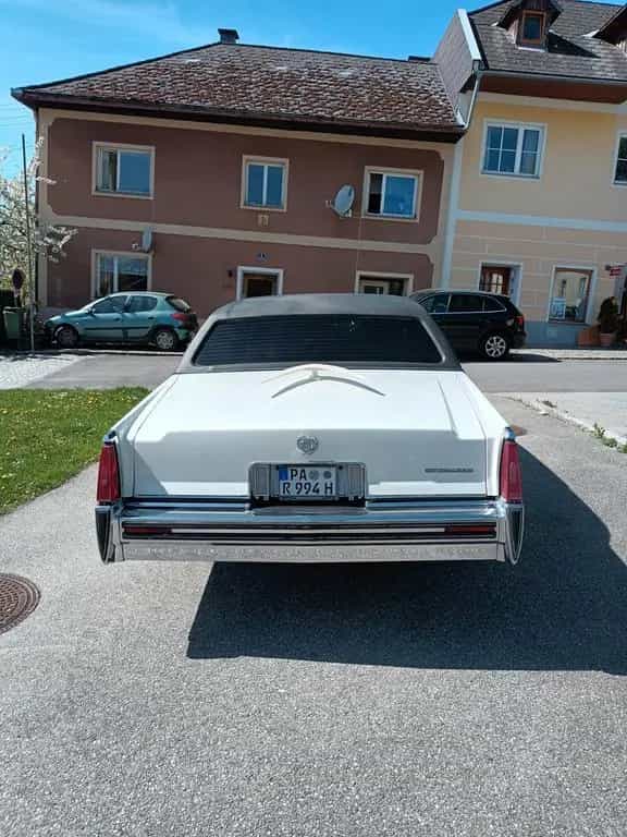 Cadillac Fleetwood 06/1977-photo-4