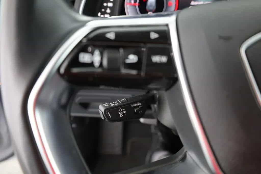 Audi A6 Avant 40 TDI LED Navi ACC Spurhalte AHK Leder 05/2021-photo-17