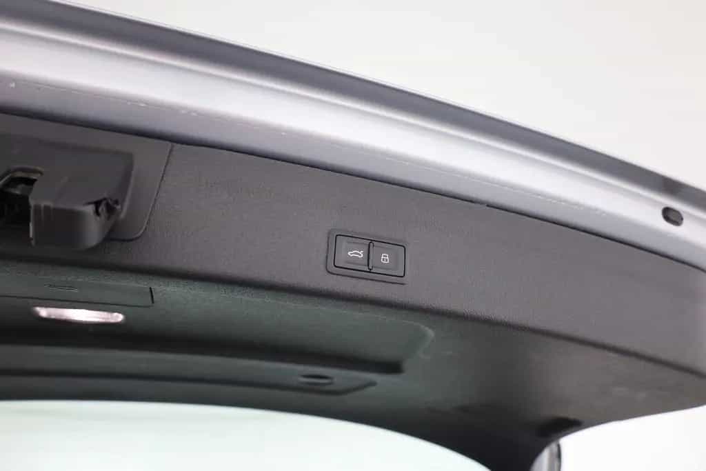 Audi A6 Avant 40 TDI LED Navi ACC Spurhalte AHK Leder 05/2021-photo-30