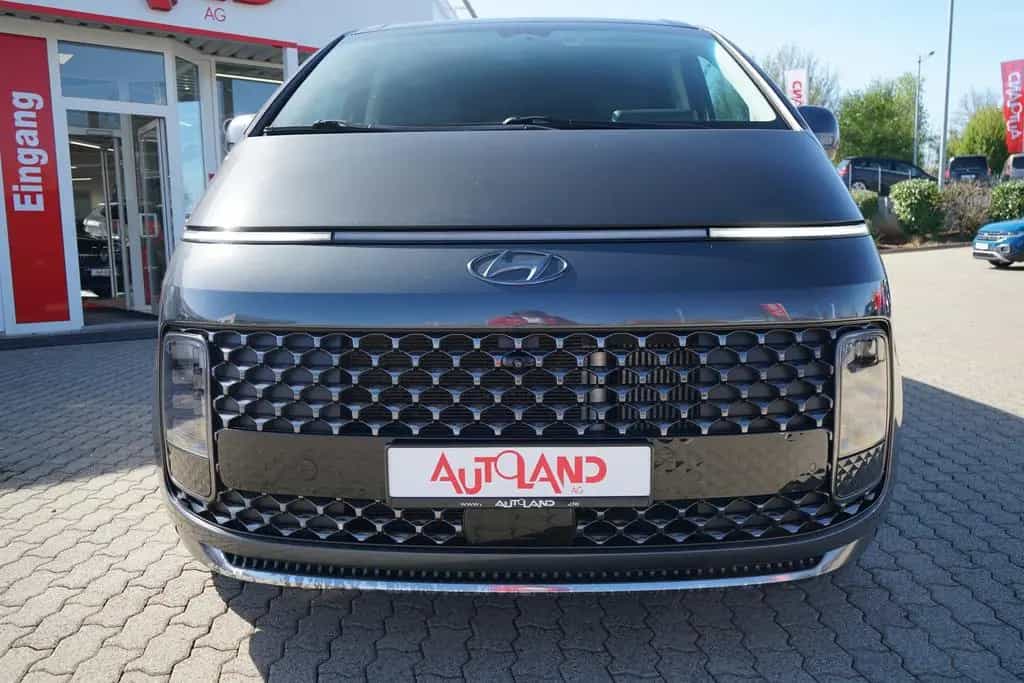 Hyundai STARIA 2.2 CRDi Signature DCT 4WD LED 360° Bose 05/2022-photo-13