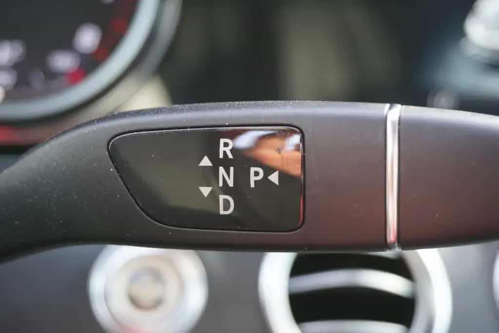 Mercedes-Benz E 300 E300 9G-Tronic LED Navi Schiebedach Leder AHK 06/2017-photo-21