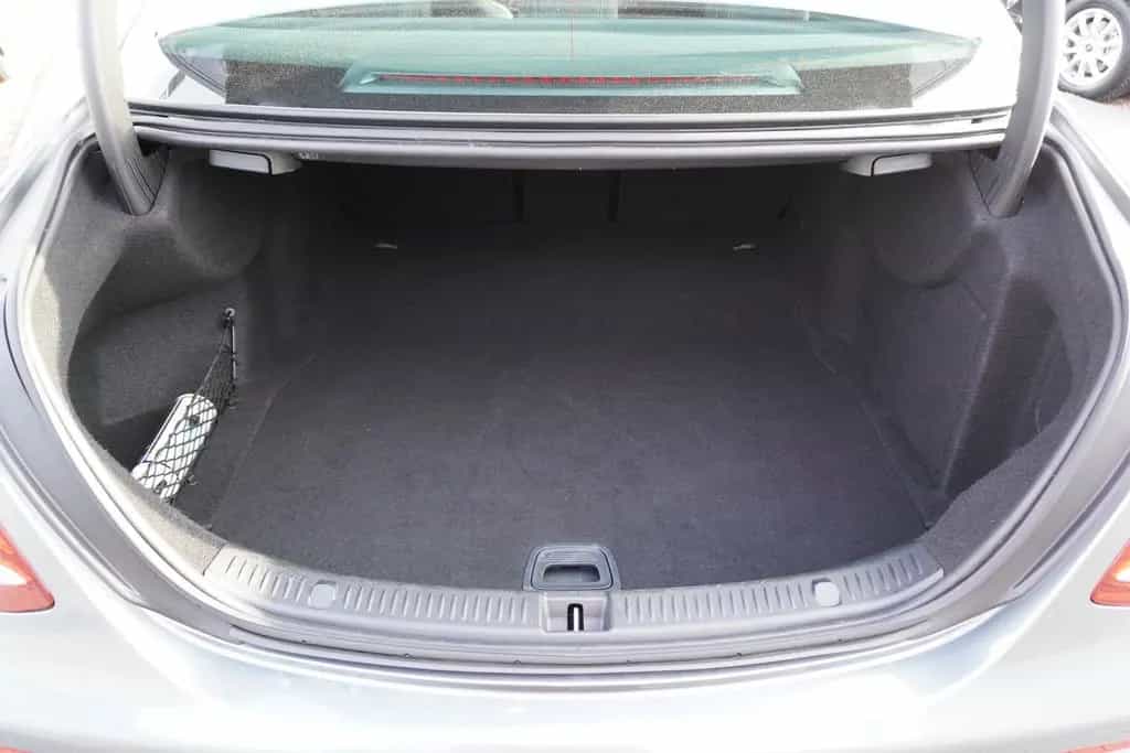 Mercedes-Benz E 300 E300 9G-Tronic LED Navi Schiebedach Leder AHK 06/2017-photo-35