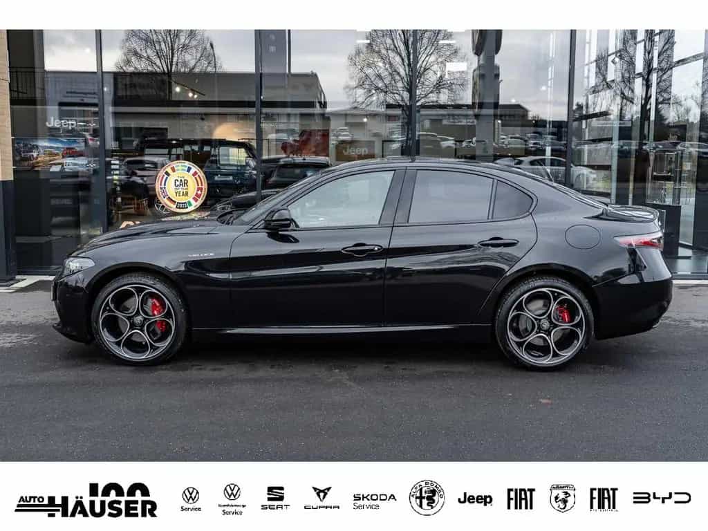 Alfa Romeo Giulia Veloce 2.0 Turbo AT8 Q4 PREMIUM TECHNOLOG 12/2025-photo-1
