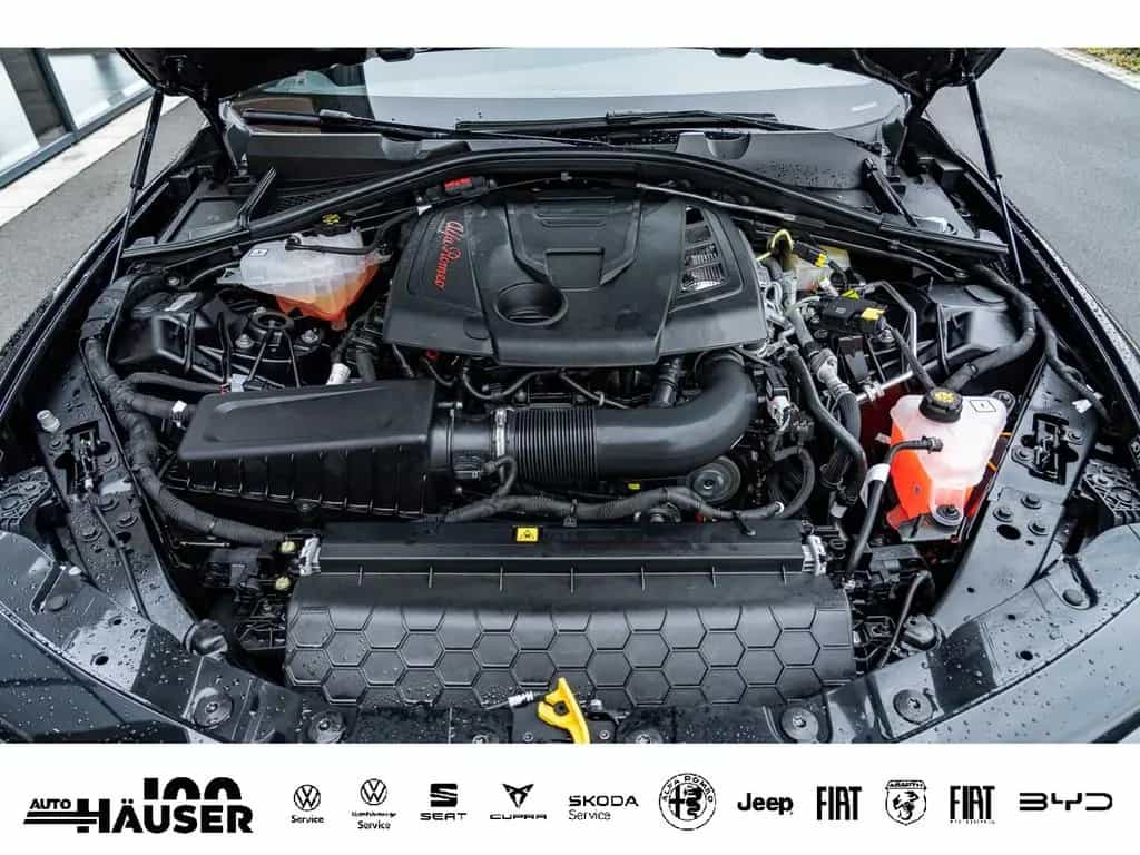 Alfa Romeo Giulia Veloce 2.0 Turbo AT8 Q4 PREMIUM TECHNOLOG 12/2025-photo-25