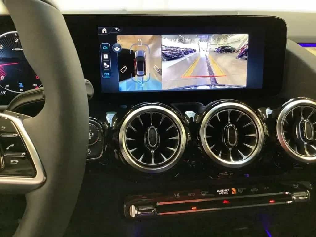 Mercedes-Benz GLA-Class d 4MATIC NIGHT+AHK+PANO+MBUX+18''+8G-DCT 10/2025-photo-10