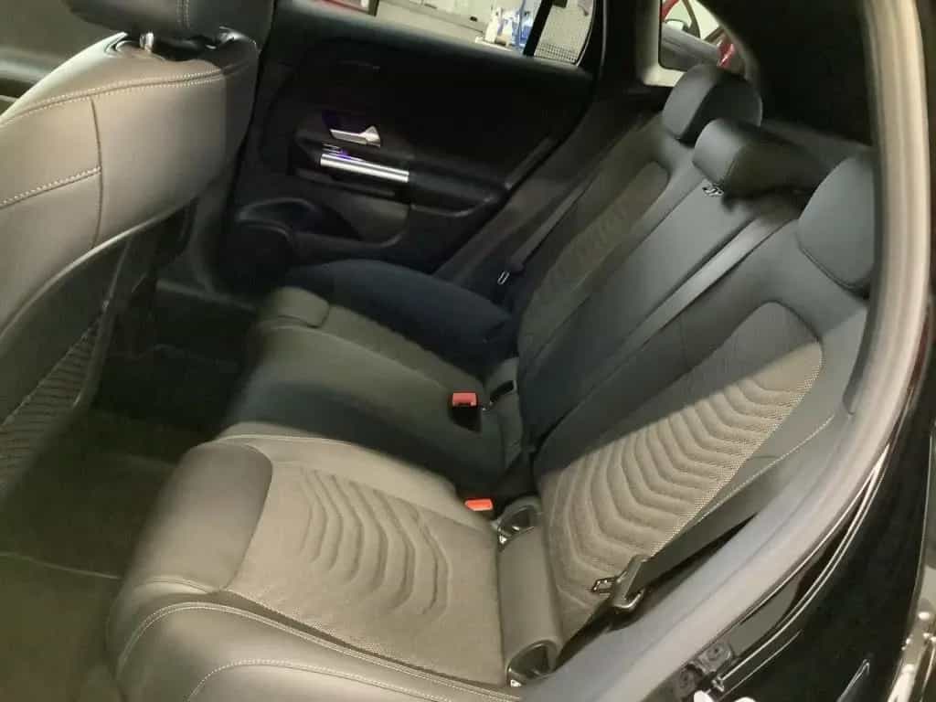 Mercedes-Benz GLA-Class d 4MATIC NIGHT+AHK+PANO+MBUX+18''+8G-DCT 10/2025-photo-13