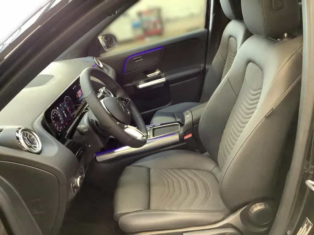 Mercedes-Benz GLA-Class d 4MATIC NIGHT+AHK+PANO+MBUX+18''+8G-DCT 10/2025-photo-7