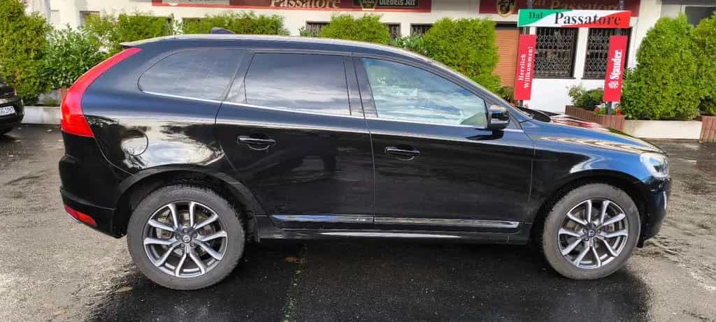 Volvo XC60 Summum 2WD 03/2016-photo-4