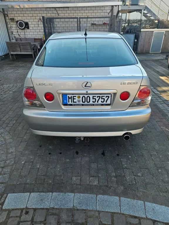 Lexus IS 200 limited limited 10/2004-photo-5